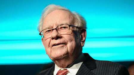 Warren Buffett: Kalau Takut Harga Turun, Gak Usah Beli Saham!