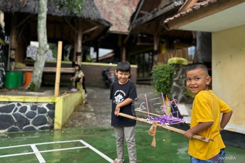 Kampung Cireundeu, Hidup Tanpa Nasi Selama Seabad