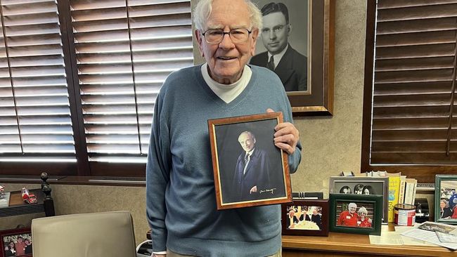 Warren Buffett Mundur dari Berkshire Hathaway