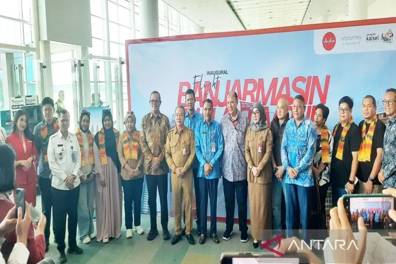 180 Penumpang AirAsia Terbang Perdana Rute Banjarmasin-Kuala Lumpur Malaysia