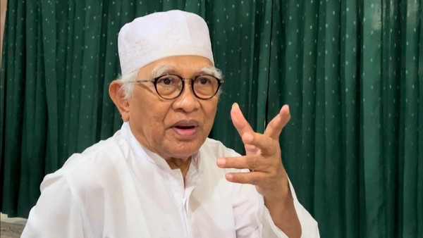 Gus Mus Kritik Rencana Pemberian Gelar Pahlawan Nasional Soeharto