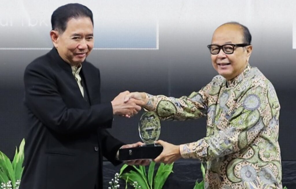 Dirut Sido Muncul David Hidayat Raih Top CEO Indonesia Award 2025