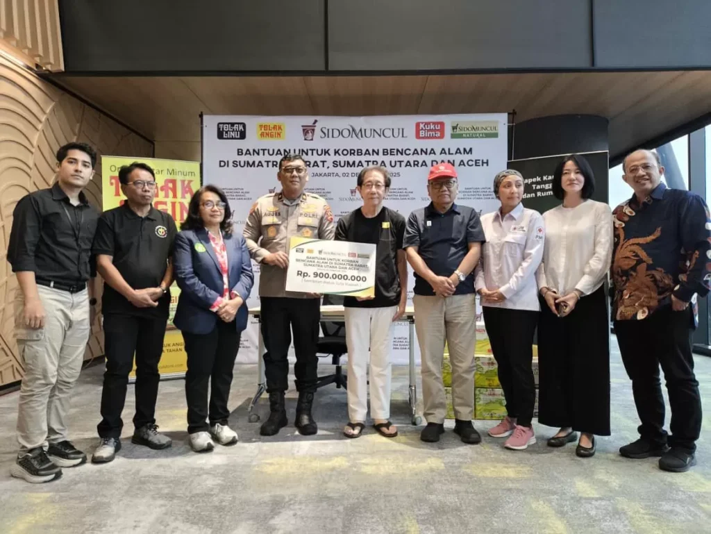 Sido Muncul Salurkan Bantuan Rp900 Juta untuk Korban Bencana Sumatera