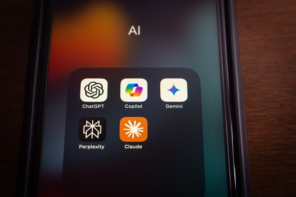 CEO Nvidia: AI Akan Bikin Manusia Lebih Sibuk, Bukan Nganggur