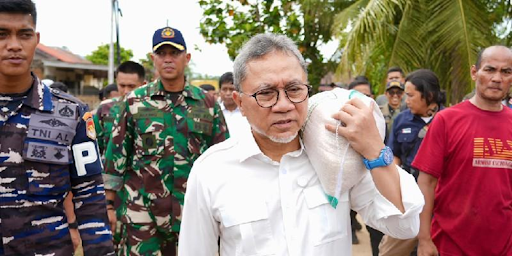 Pencitraan Palsu di Atas Puing-Puing Bencana