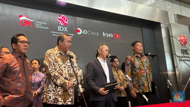 3 Bos OJK Ikut Dirut Bursa Mundur dari Jabatan