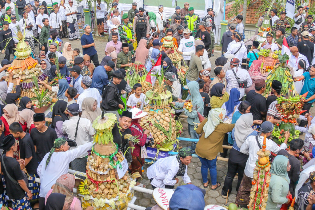 Parade Sewu Kupat, Lebaran Ketupat Bentuk Syukur