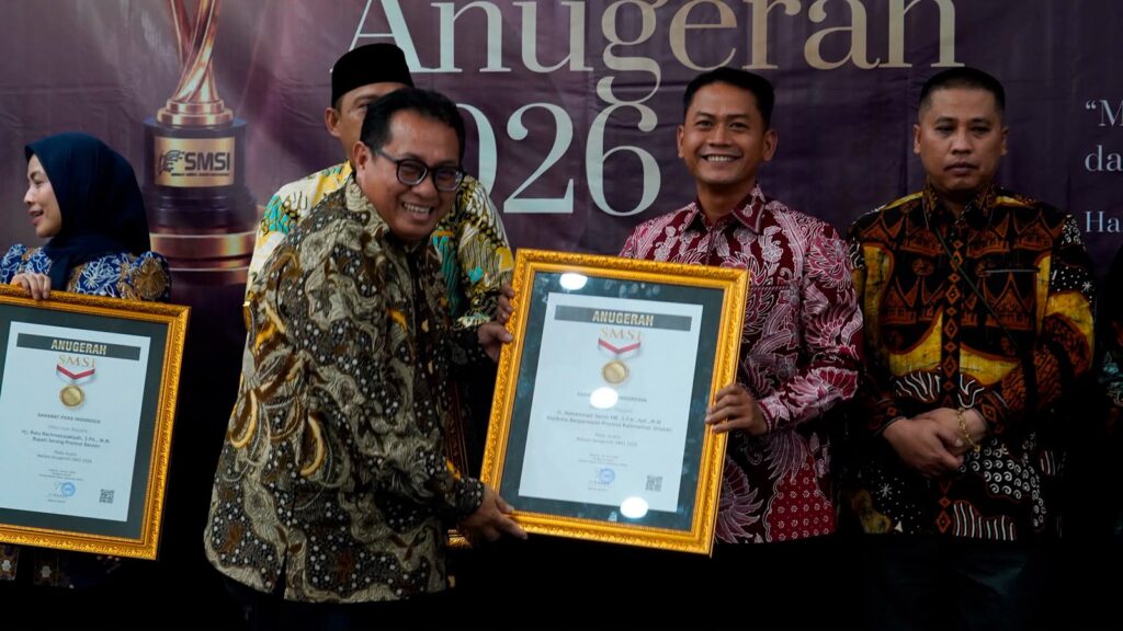 Wali Kota Yamin Terima Anugerah Sahabat Pers Indonesia SMSI