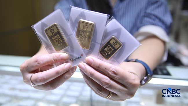 Harga Emas Antam Ambruk Rp 27.000, Buyback Anjlok Rp 47.000